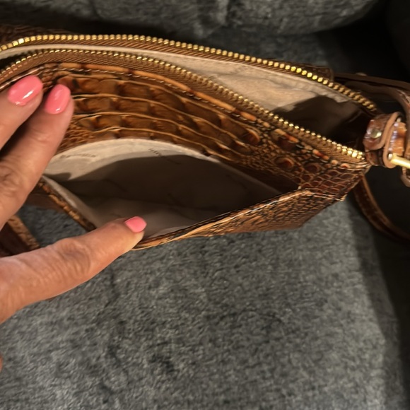 Chestnut brown Brahmin crossbody in great condition. - Picture 5 of 6